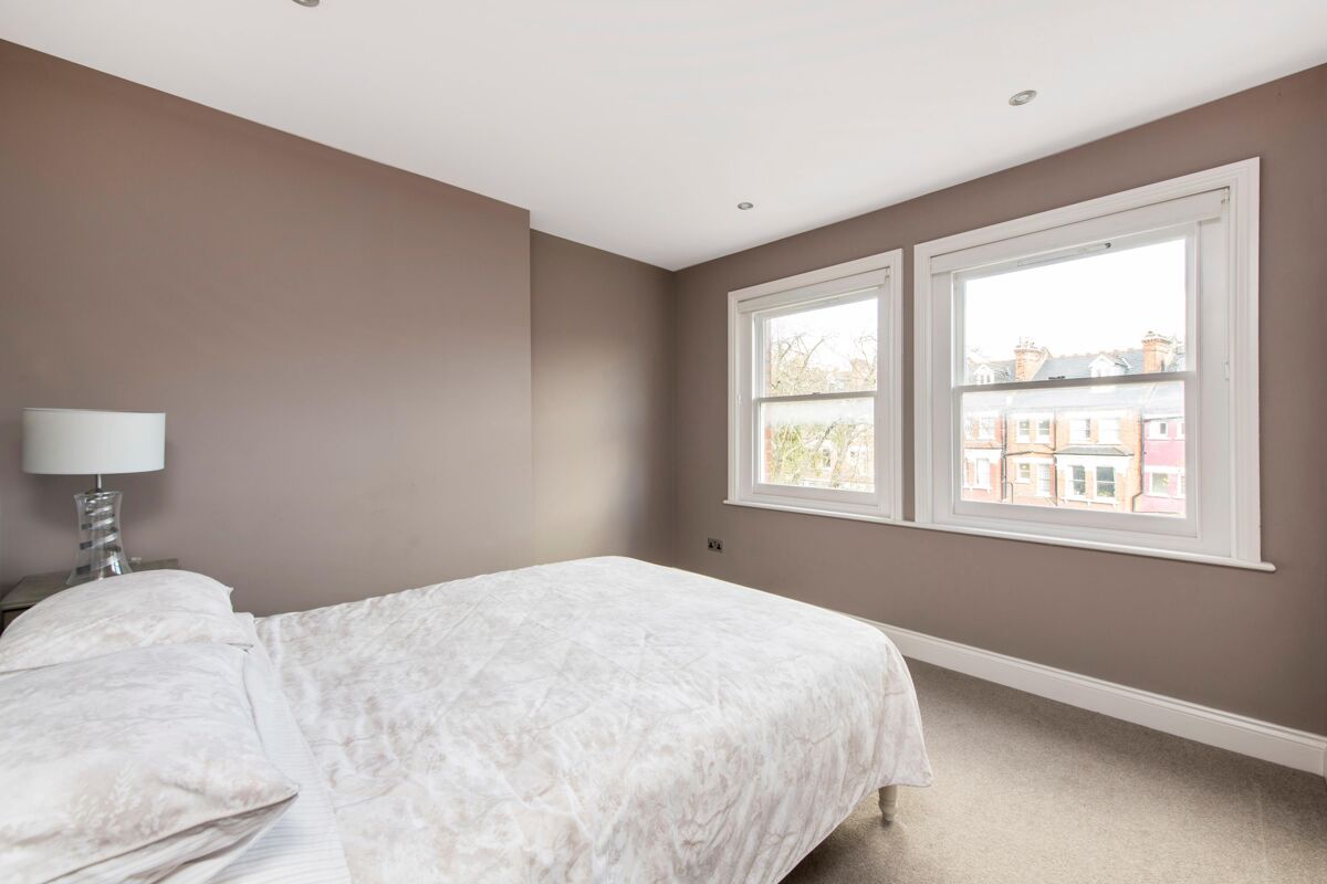 flat for sale in Primrose Gardens, London, NW3 BSZ190061 Knight Frank