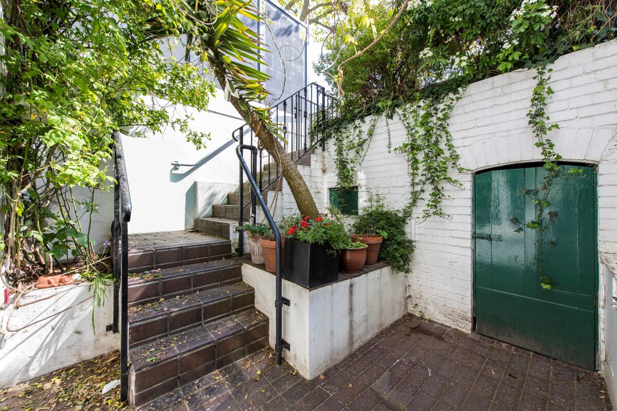 flat for sale in Regents Park Road, NW1 BSZ200001 Knight Frank