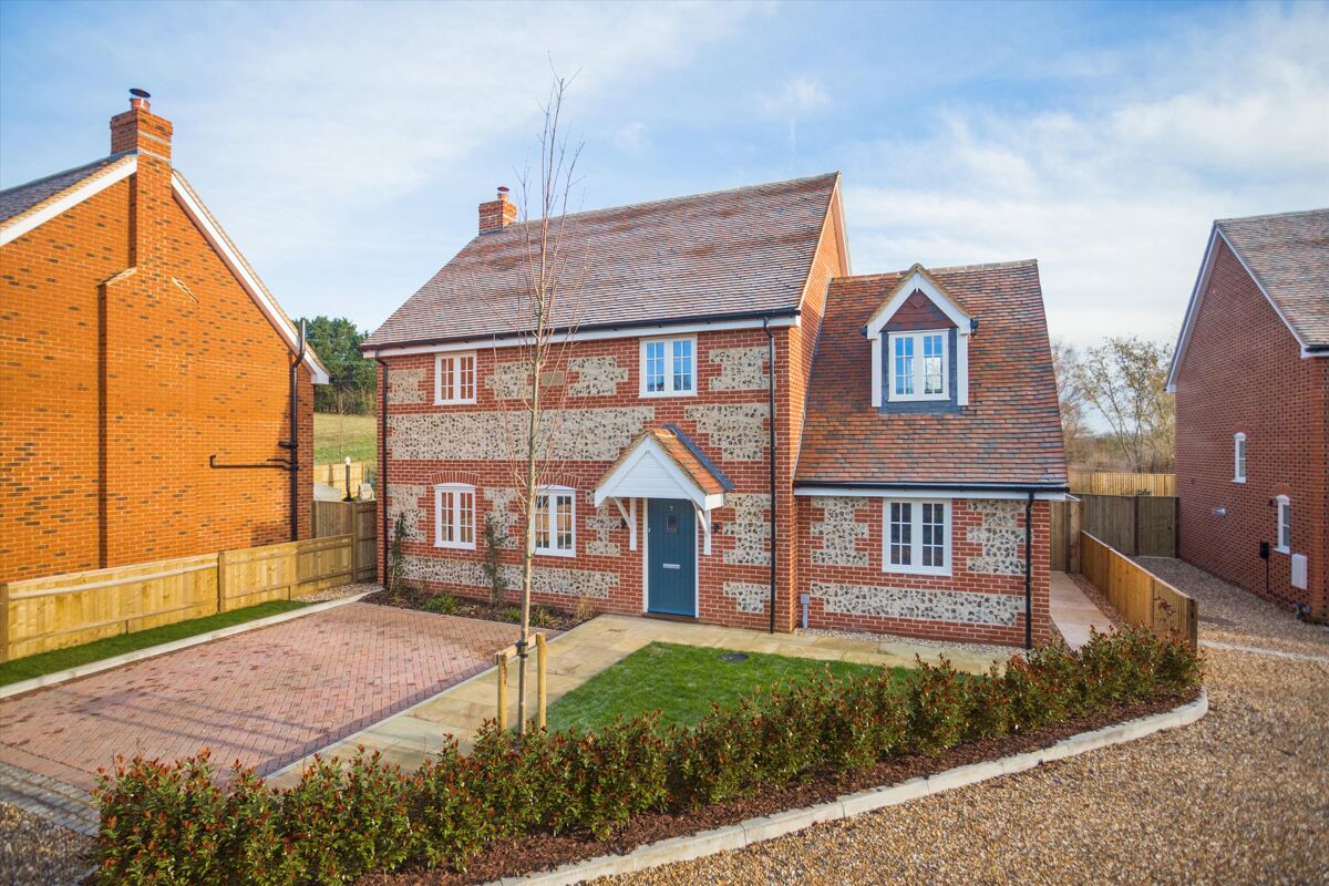 house for sale in Chilton Foliat, Hungerford, Wiltshire, RG17 BTD012110336 Knight Frank