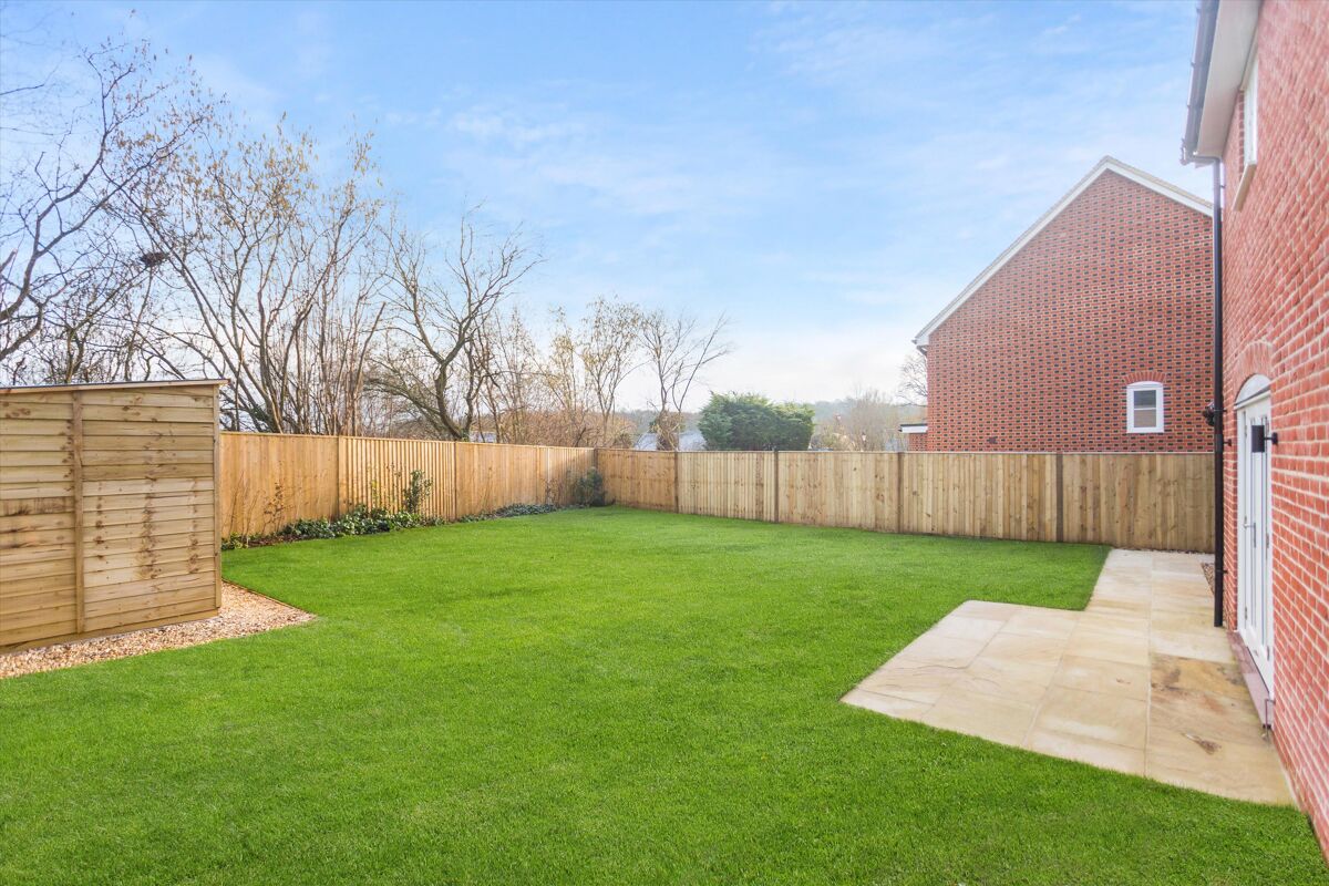 house for sale in Chilton Foliat, Hungerford, Wiltshire, RG17