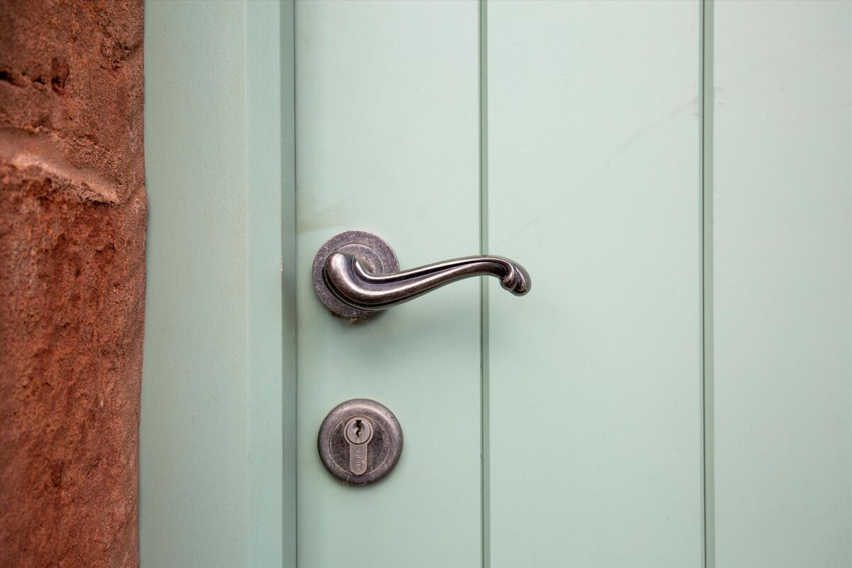 For sale, 2 bedroom barn conversion. 4 The Courtyard, Lydeard