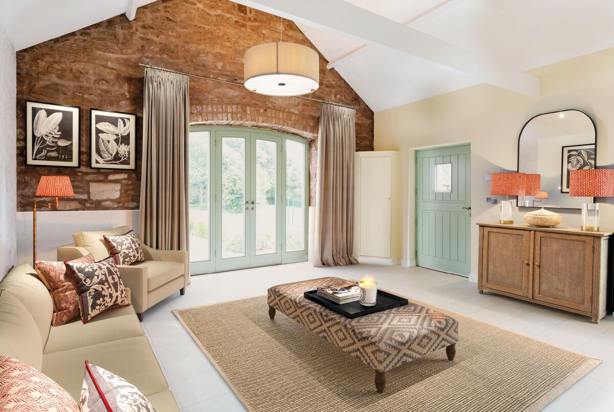 For sale, 2 bedroom barn conversion. 4 The Courtyard, Lydeard