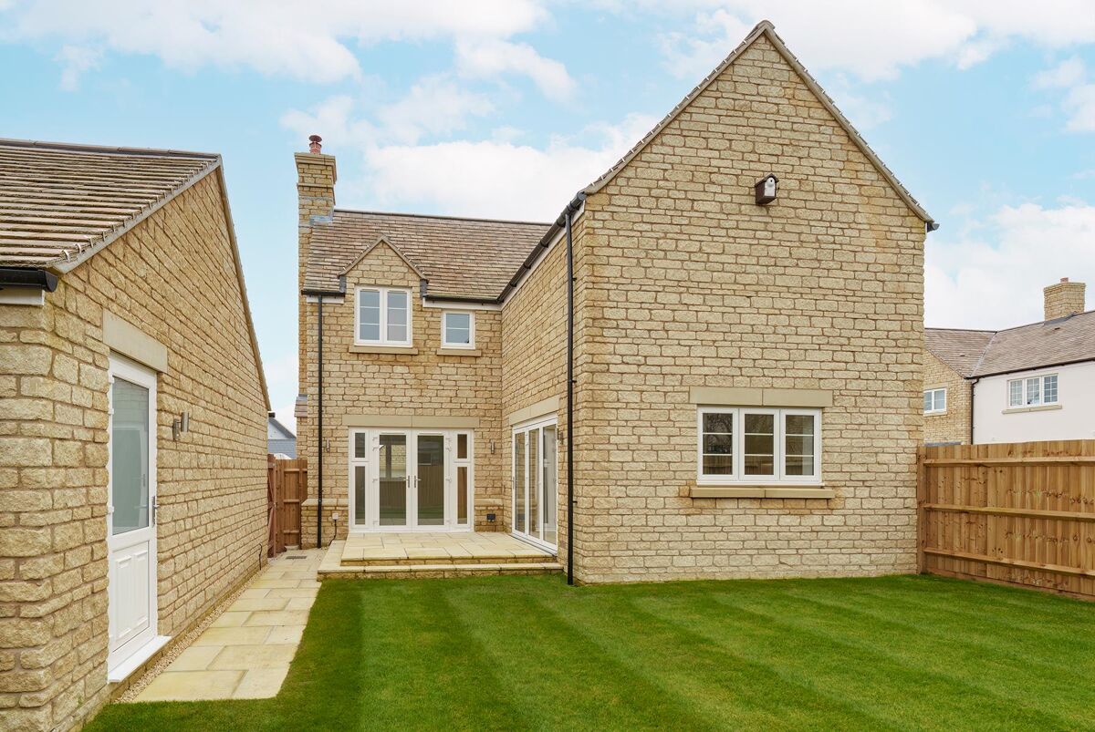 house for sale in Park Street, Hawkesbury Upton, GL9 BTD012197310