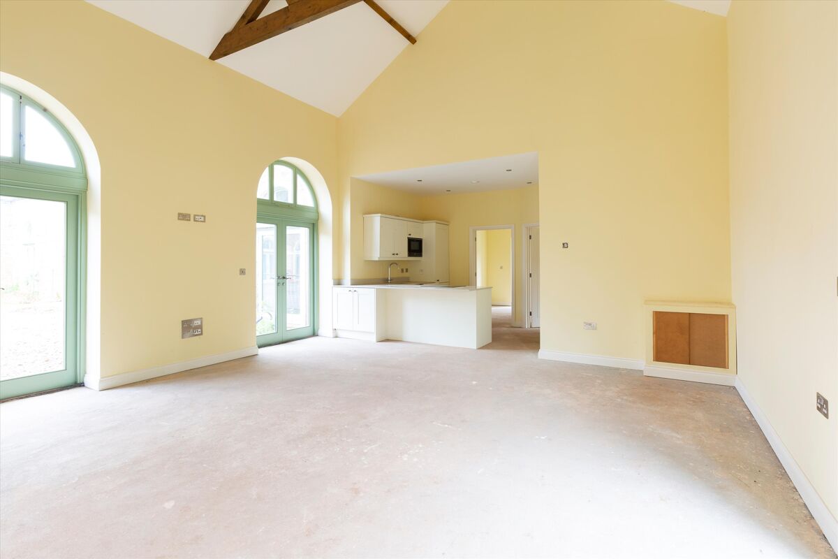 For sale, 2 bedroom barn conversion. 8 The Courtyard, Lydeard