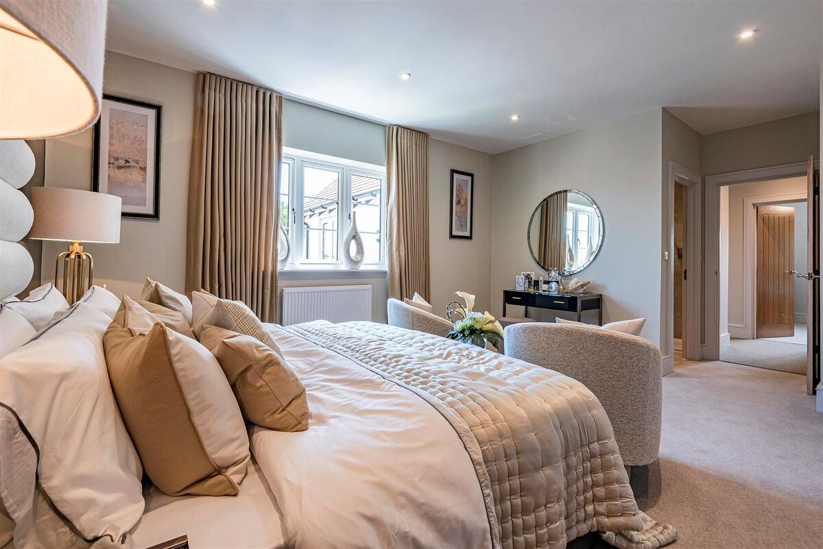 house for sale in Park Street, Hawkesbury Upton, GL9 BTD012291456