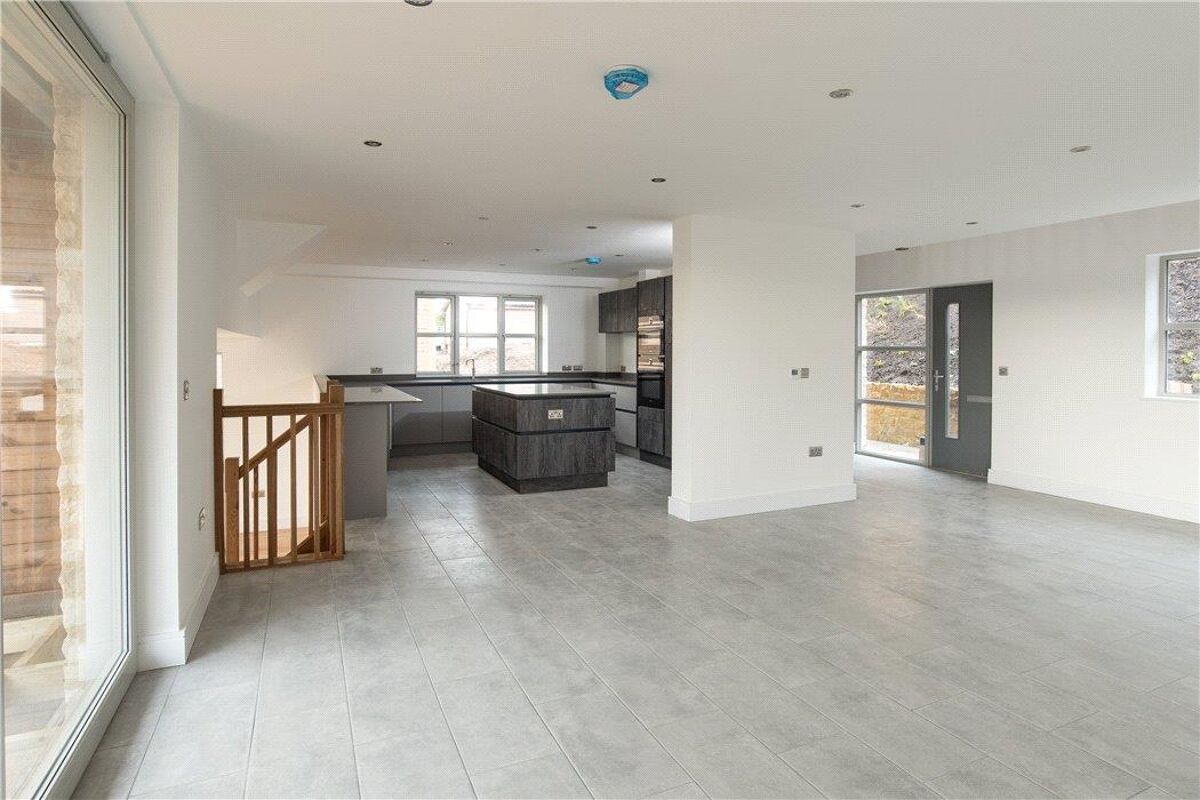 house for sale in Hicks Field, London Road West, Batheaston, BA1