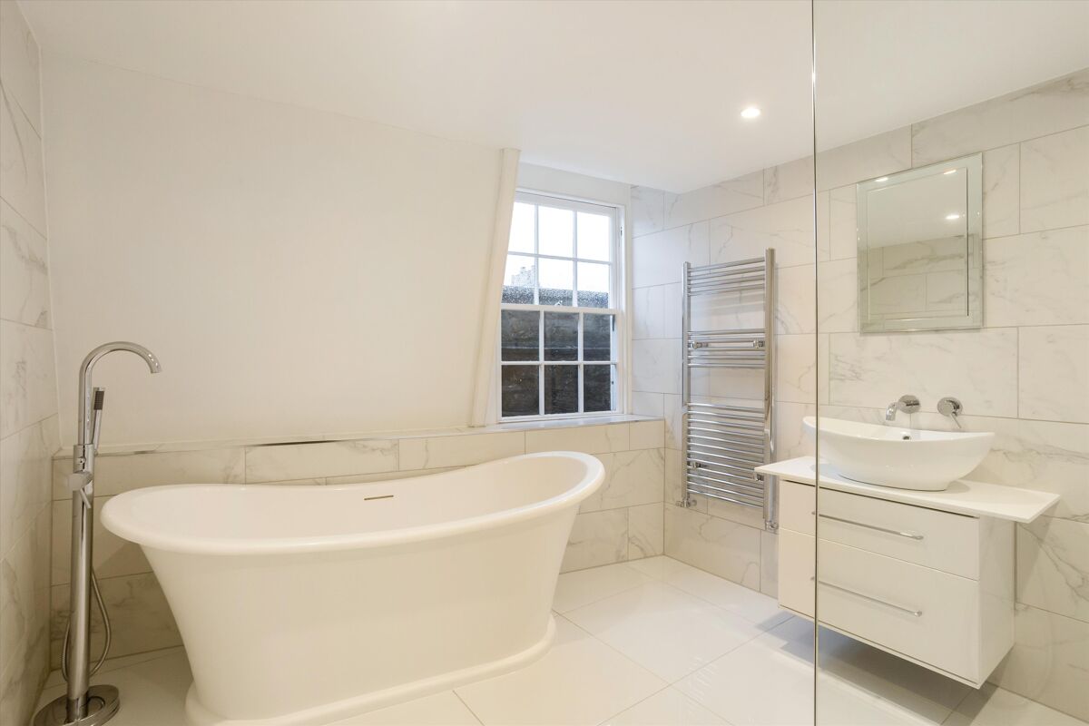 house for sale in Henrietta Street, Bath, Somerset, BA2 BTH012048420