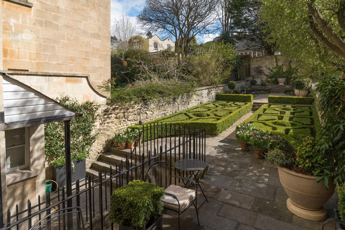 house for sale in St. James's Square, Bath, Somerset, BA1