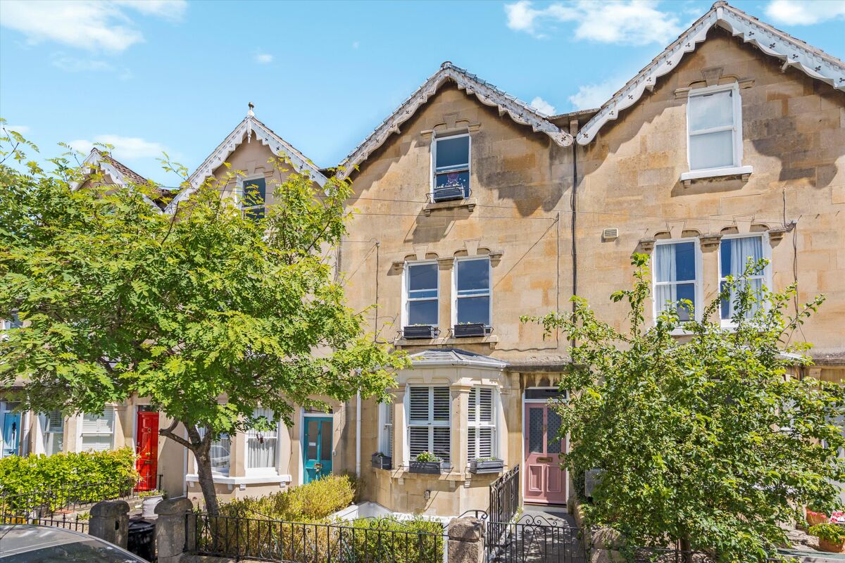 townhouse for sale in Grosvenor Terrace, Bath, Somerset, BA1
