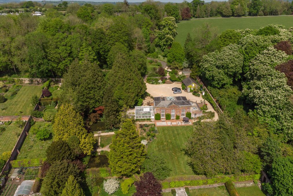 Image of Redlynch Park, Bruton, Somerset, BA10