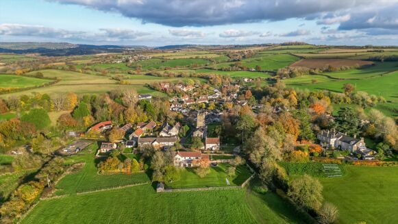 Picture of 4 bedroom village house for sale.