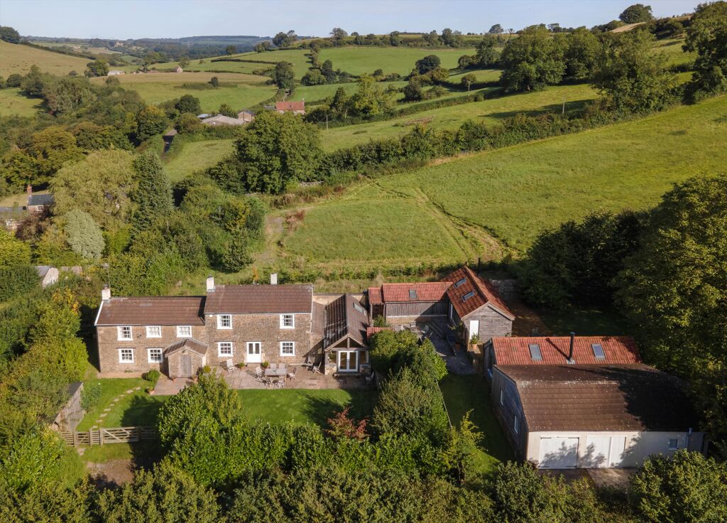 Image of Near Bruton, Batcombe Country House with Paddock and Outbuildings BA4
