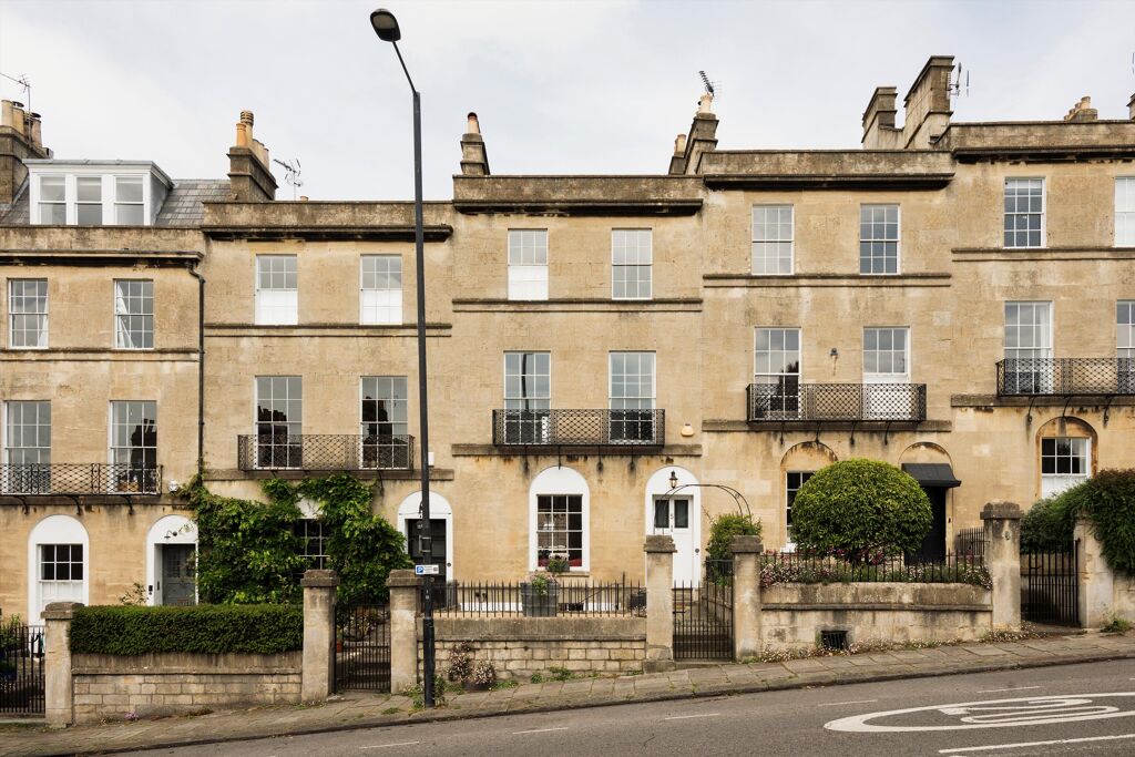 Image of Dunsford Place, Bath, Somerset BA2