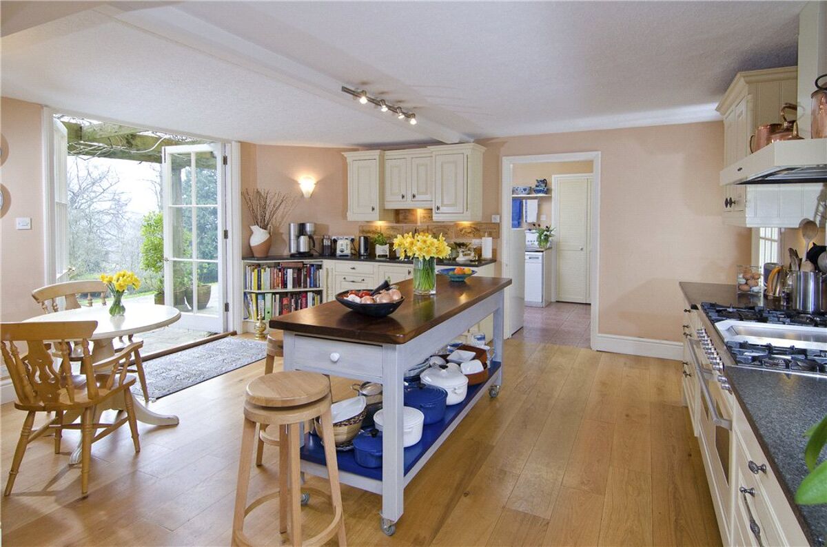 house for sale in Field End, London Road West, Bath, Somerset, BA1