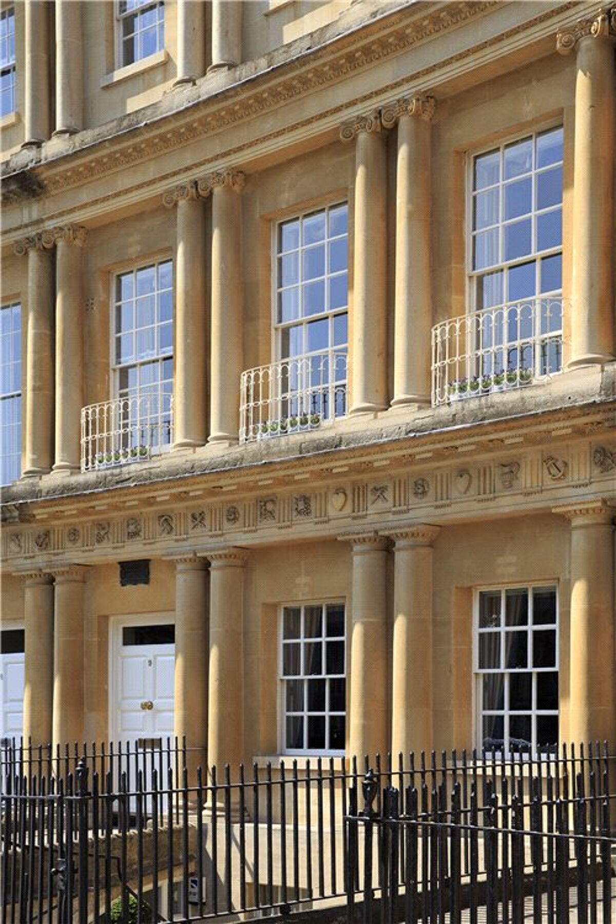 house for sale in The Circus, Bath, Somerset, BA1 BTH150003 Knight