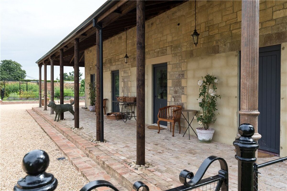 house for sale in Sandridge Common, Melksham, Wiltshire, SN12