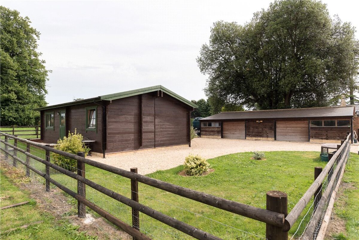 house for sale in Sandridge Common, Melksham, Wiltshire, SN12