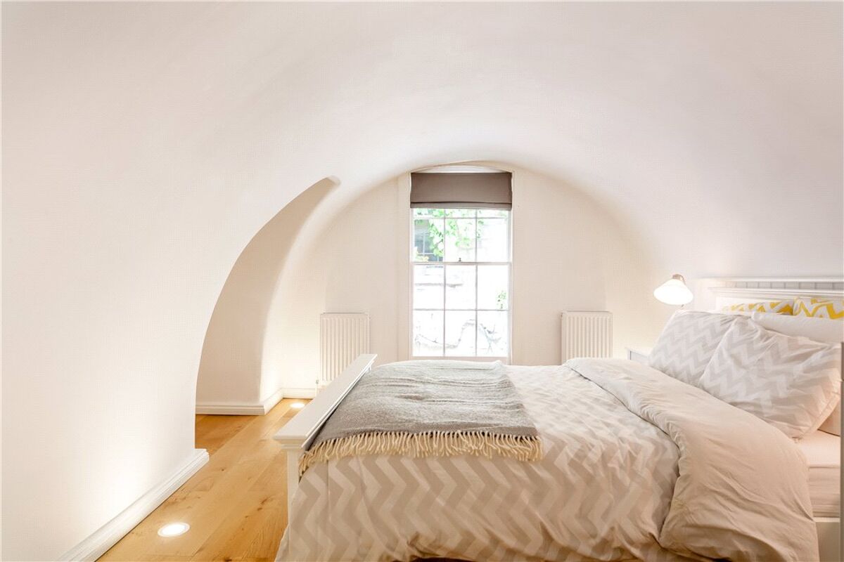 flat for sale in Beaufort East, Bath, Somerset, BA1 BTH180179