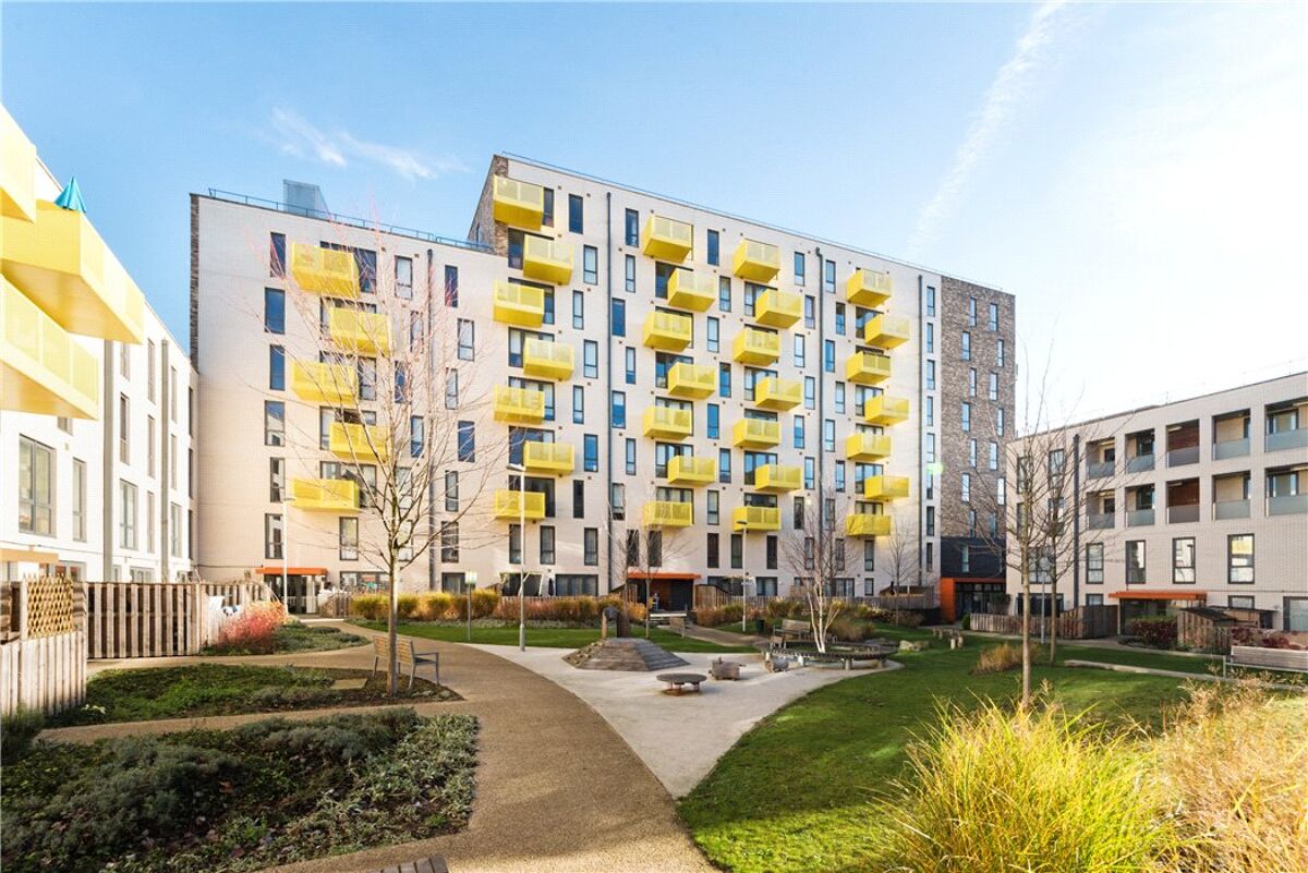 flat for sale in Sculpture House, 4 Killick Way, Stepney Green, London