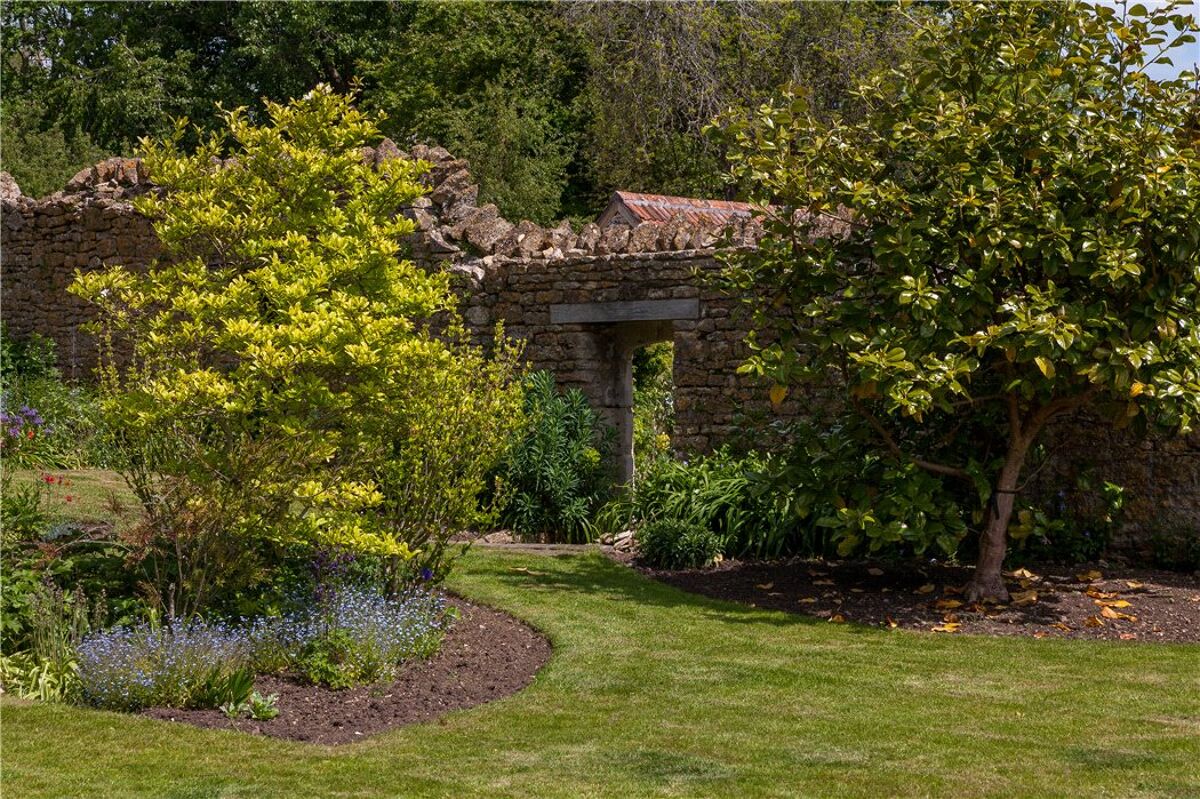 house for sale in Wellow, Bath, Somerset, BA2 BTH190096 Knight Frank