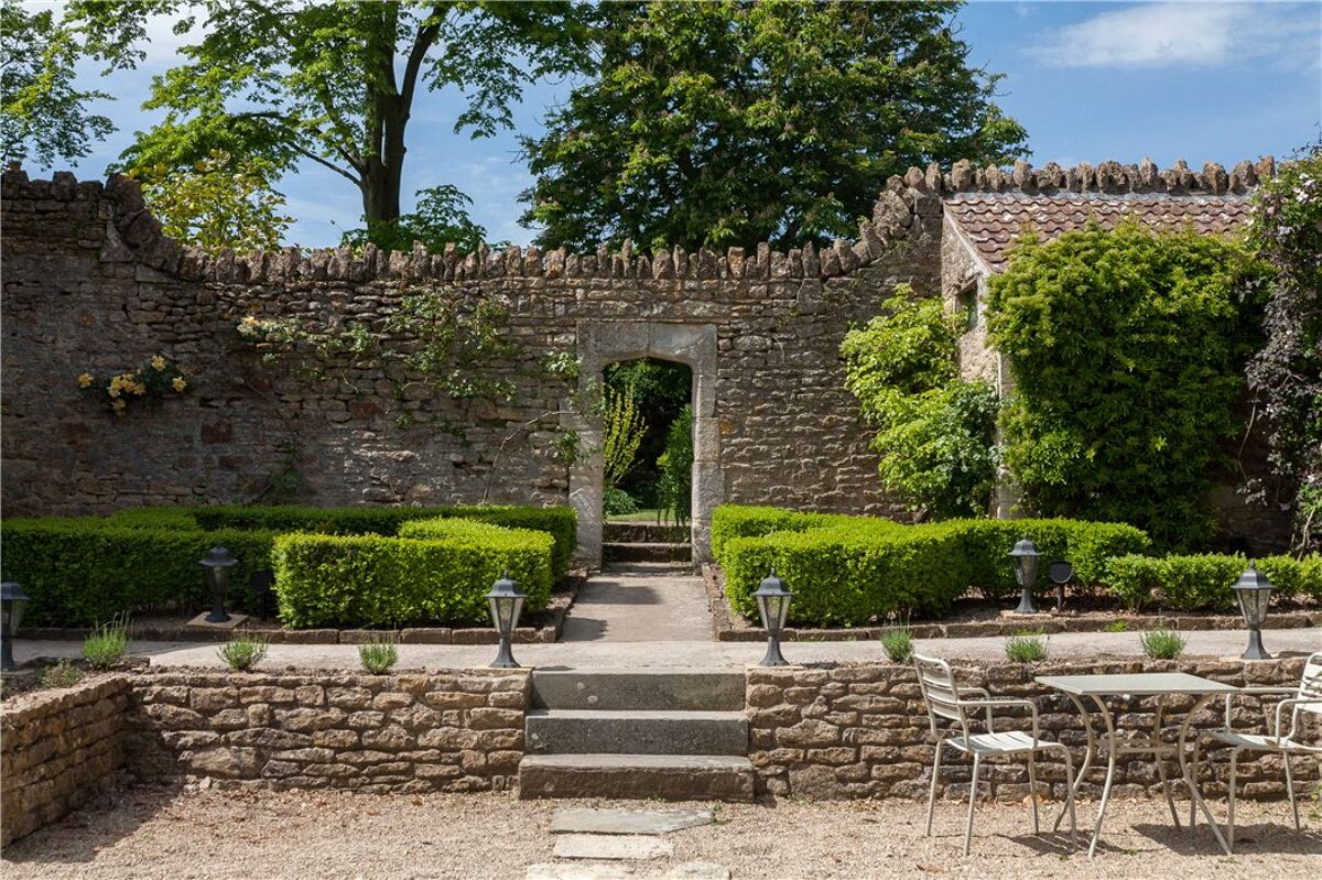 house for sale in Wellow, Bath, Somerset, BA2 BTH190096 Knight Frank