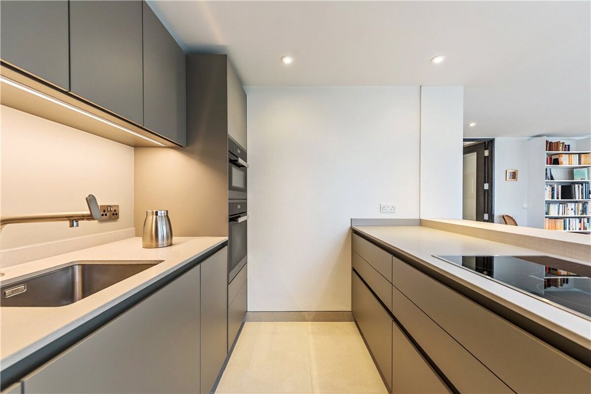 flat for sale in Charters, 43 Upper Oldfield Park, Bath, BA2 BTH190190 Knight Frank