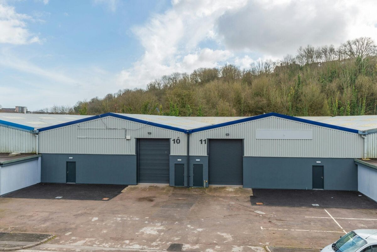 4,931 to 9,863 sq ft Industrial/Warehouse Units for Rent in Llandough Trading Estate, Penarth Road, Cardiff CF11 8RR