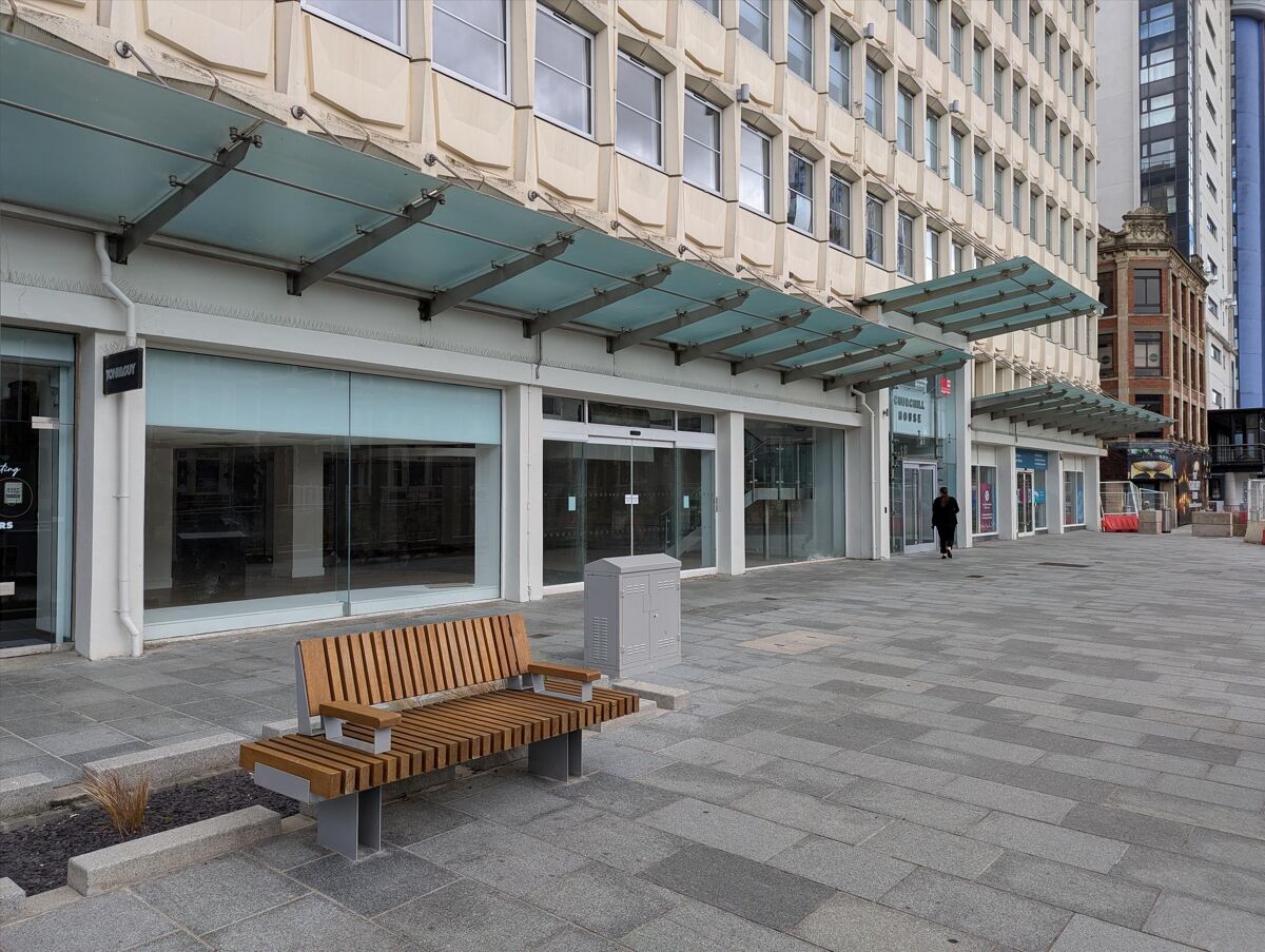 Prominently located retail unit on the new Canal Quarter, which has seen the canal opened up and turned into a green public space