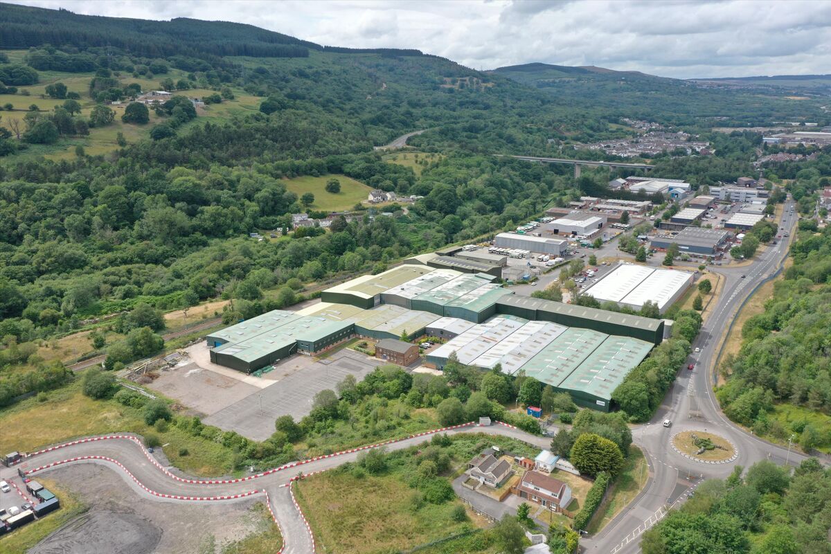 For Let: From 100,000 sq ft to 191,600 sq ft Factory / Warehouse in Merthyr Industrial Park, Cardiff Road, Merthyr, CF48 4DR.