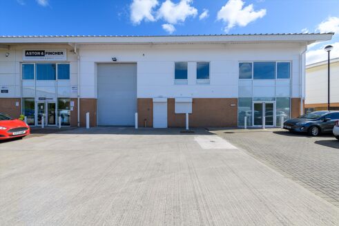 Picture of 5,642 sqft Industrial/Distribution for rent.