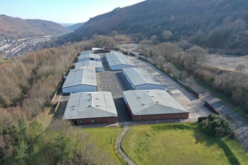 Picture of 958 - 8,504 sqft Industrial Estate for rent.