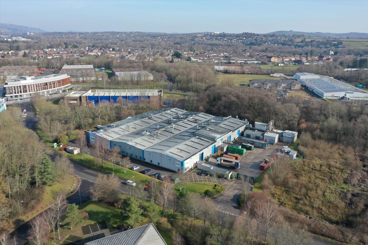 TO LET: 61,509 sq ft detached production / warehouse unit in Llantarnam Park, Cwmbran, Torfaen, NP44 4PW