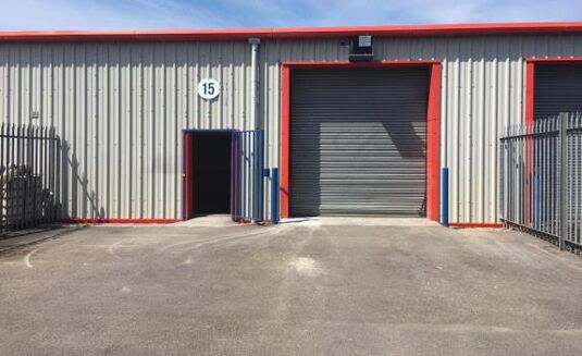 Picture of 916 sqft Industrial/Distribution for rent.