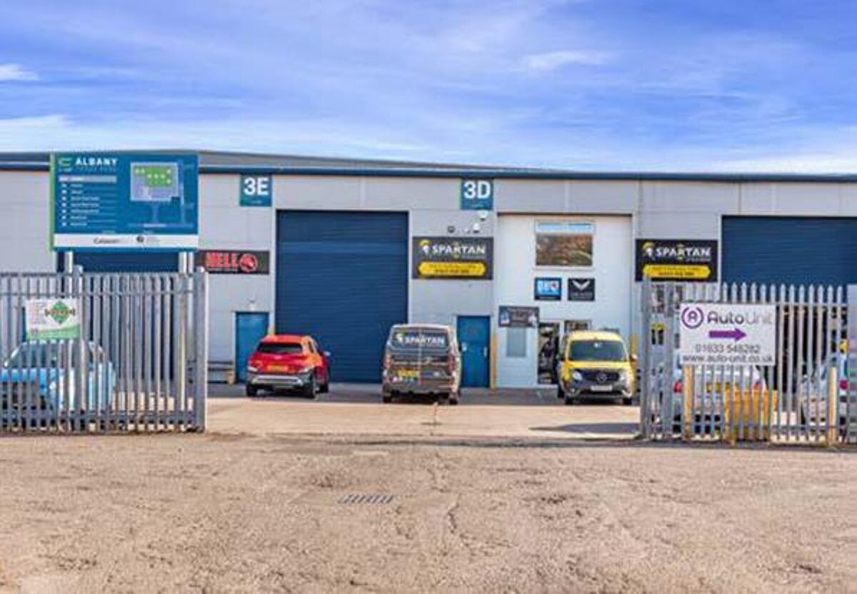 TO LET : Trade Counter / Distribution Unit at Albany Industrial Estate, Newport, NP20 5NS