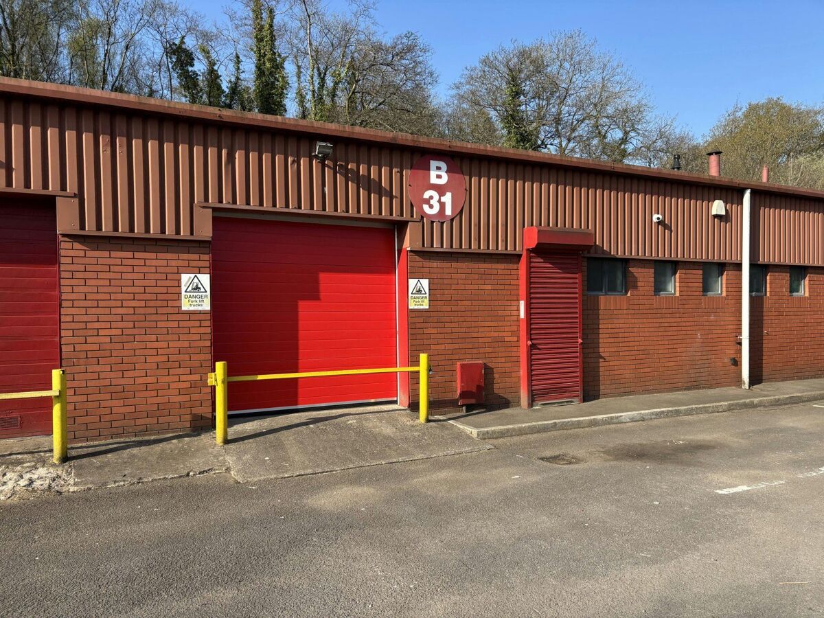TO LET: Treforest Industrial Estate, Pontypridd, Rhondda Cynon Taf, CF37 5YA
