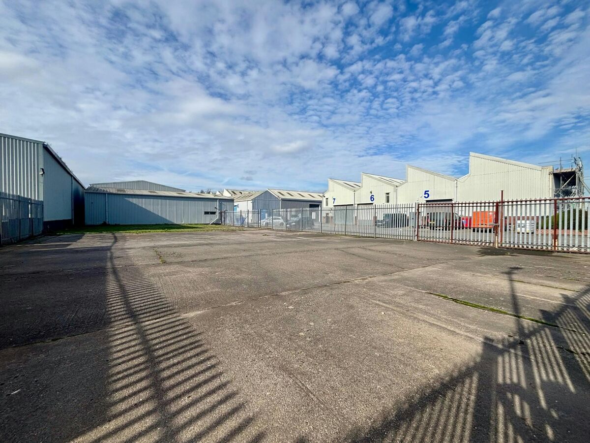 To Let: Compound B, St. Catherines Park, Pengam Road, Cardiff, CF24 2RZ