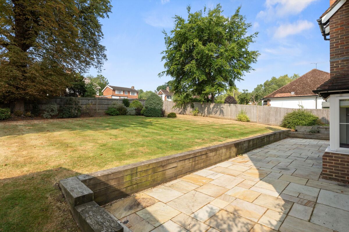 house for sale in Lower Road, Fetcham, Leatherhead, Surrey, KT22