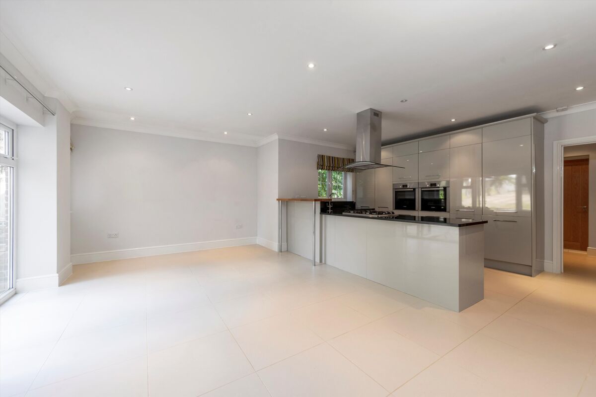 house for sale in Lower Road, Fetcham, Leatherhead, Surrey, KT22