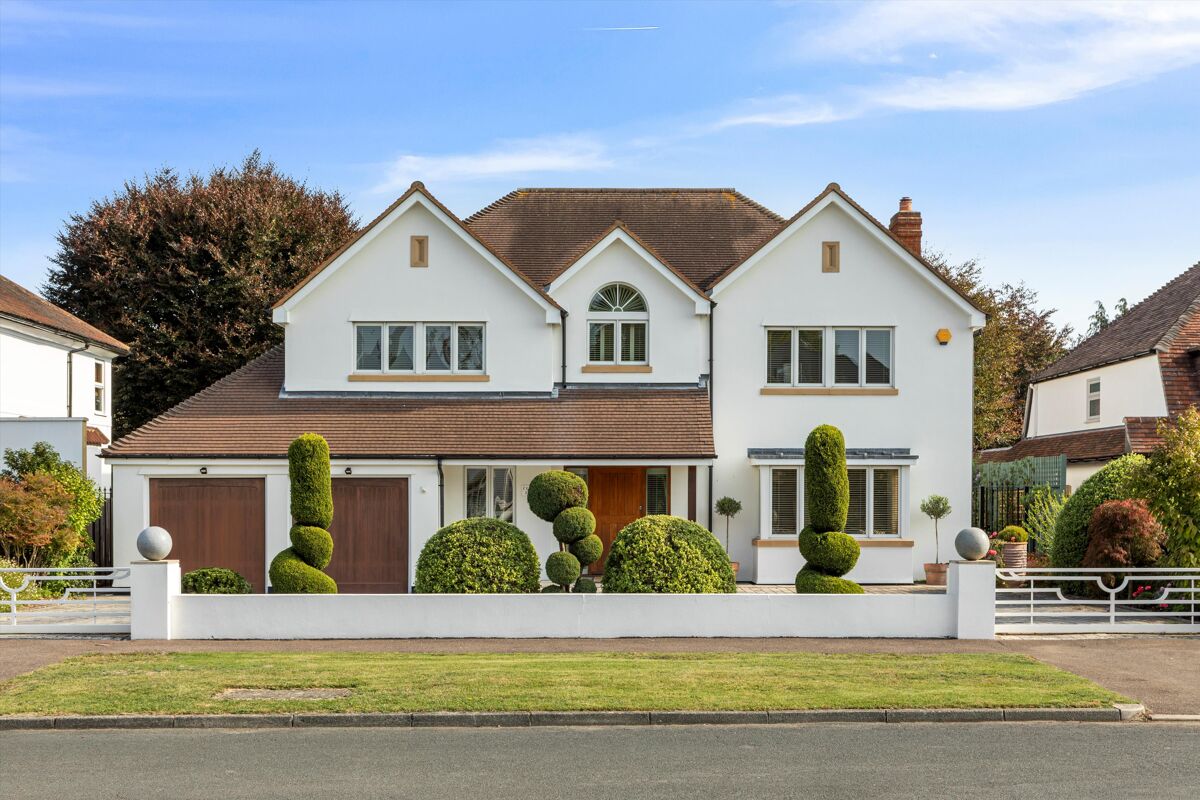 house for sale in Yarm Way, Leatherhead, Surrey, KT22 CBM012050946