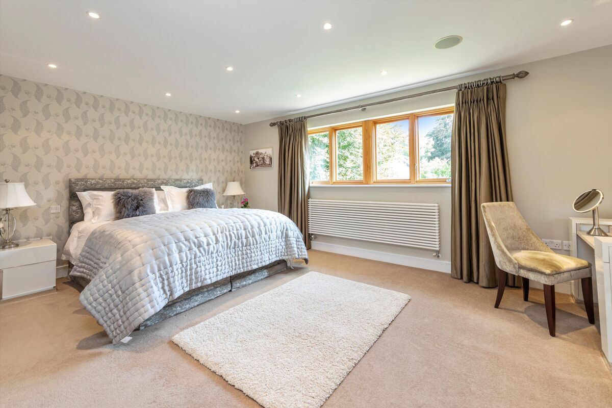 house for sale in Yarm Way, Leatherhead, Surrey, KT22 CBM012050946