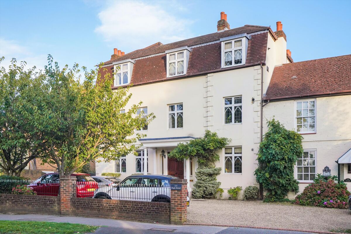 flat for sale in High Street, Esher, Surrey, KT10 - CBM012072280 ...