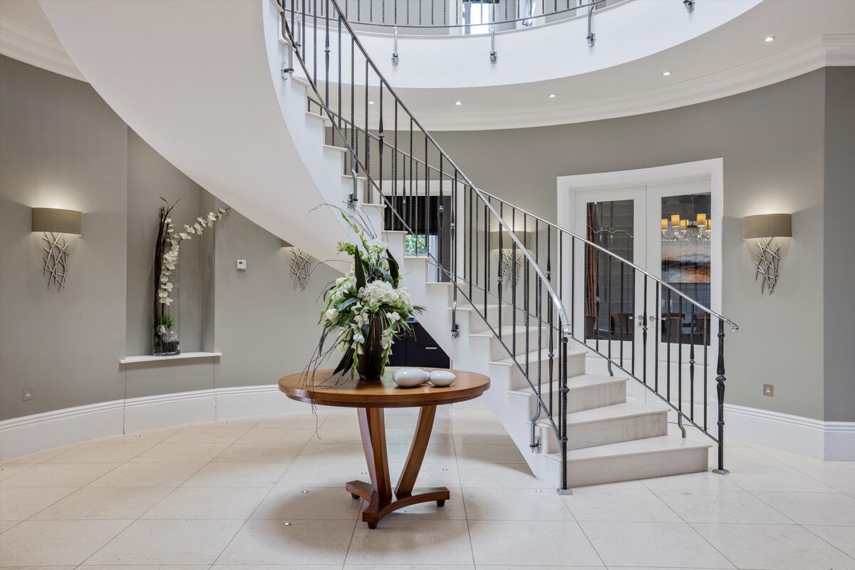 house for sale in Leys Road, Oxshott, Surrey, KT22 CBM012104965