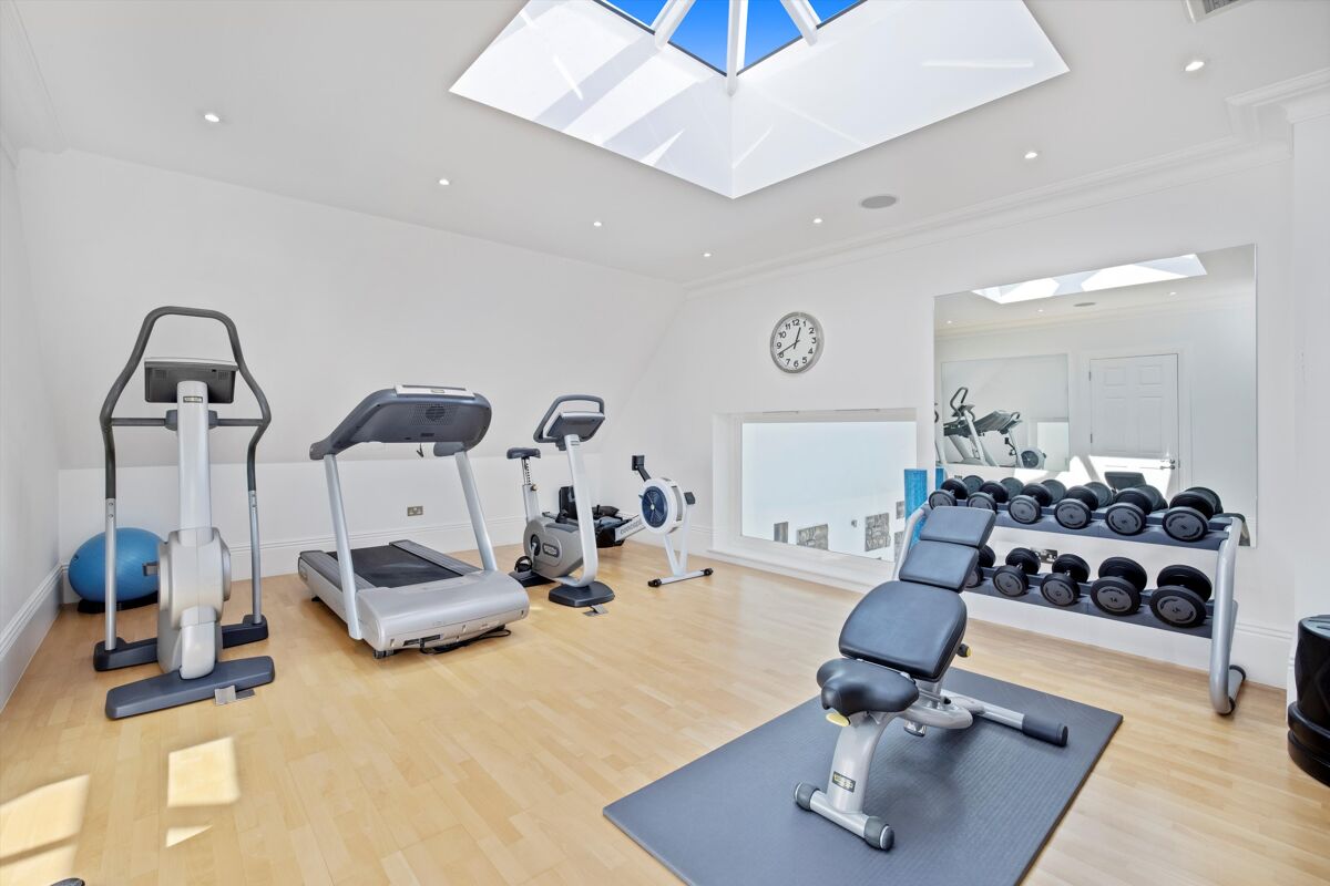 house for sale in Leys Road, Oxshott, Surrey, KT22 CBM012104965