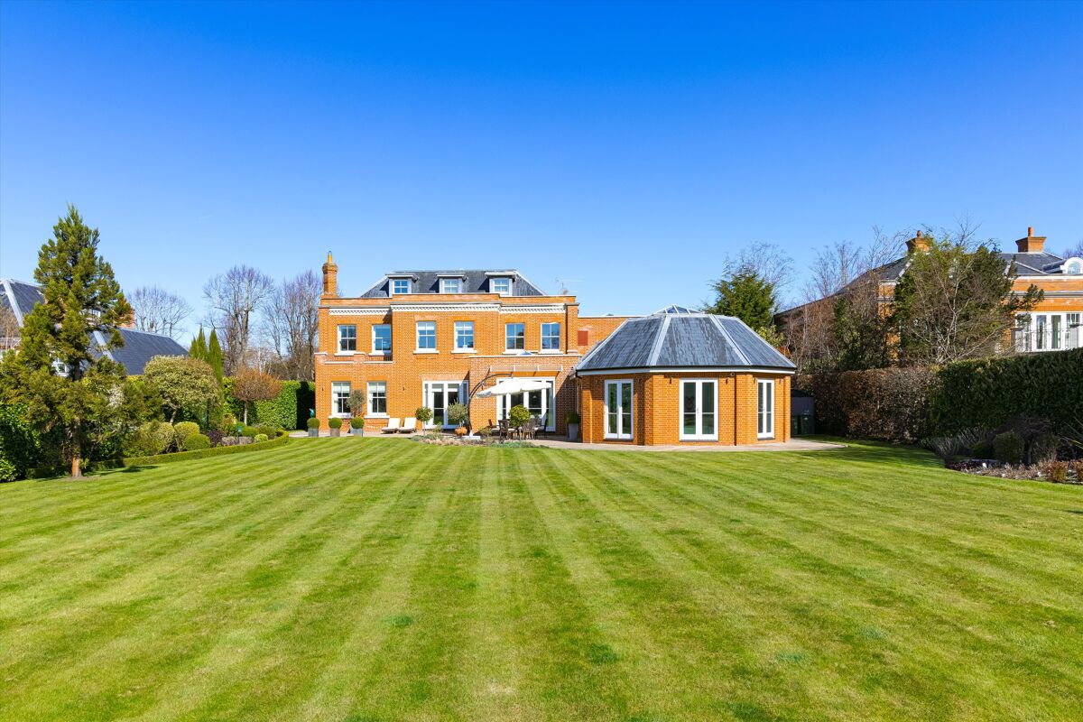 house for sale in Leys Road, Oxshott, Surrey, KT22 CBM012104965