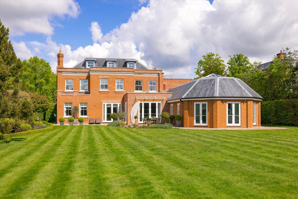 house for sale in Leys Road, Oxshott, Surrey, KT22 CBM012104965 Knight Frank