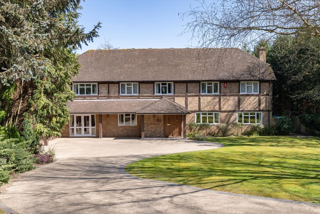 Image of Woodside Road, Cobham, Surrey, KT11