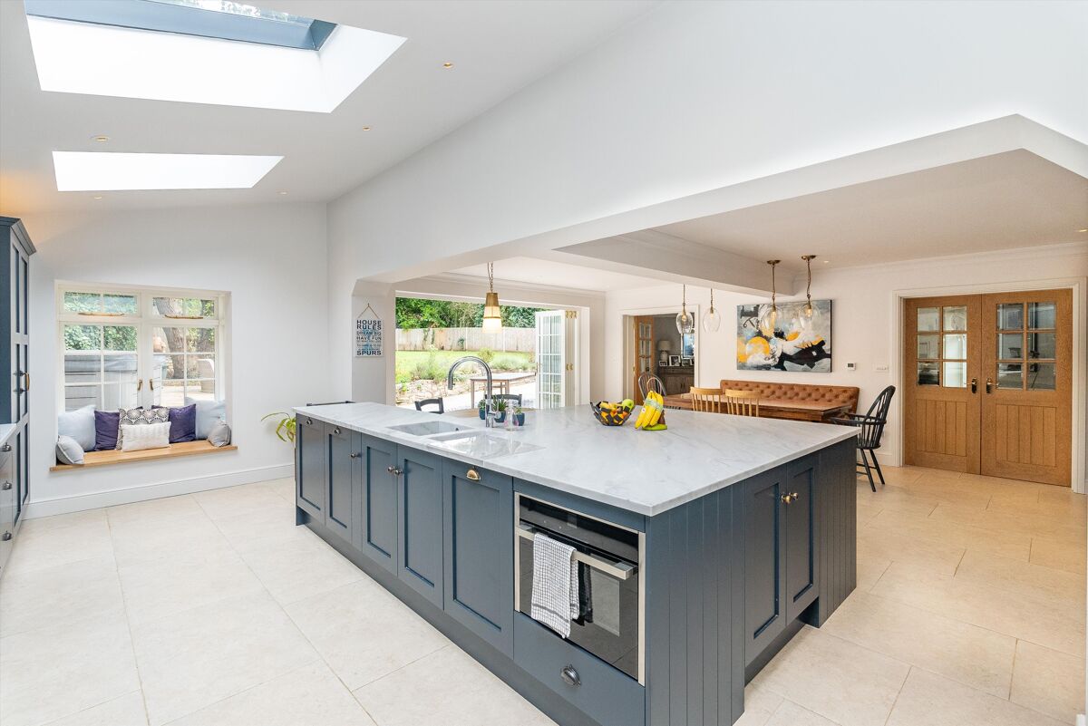 house for sale in Leigh Court Close, Cobham, Surrey, KT11