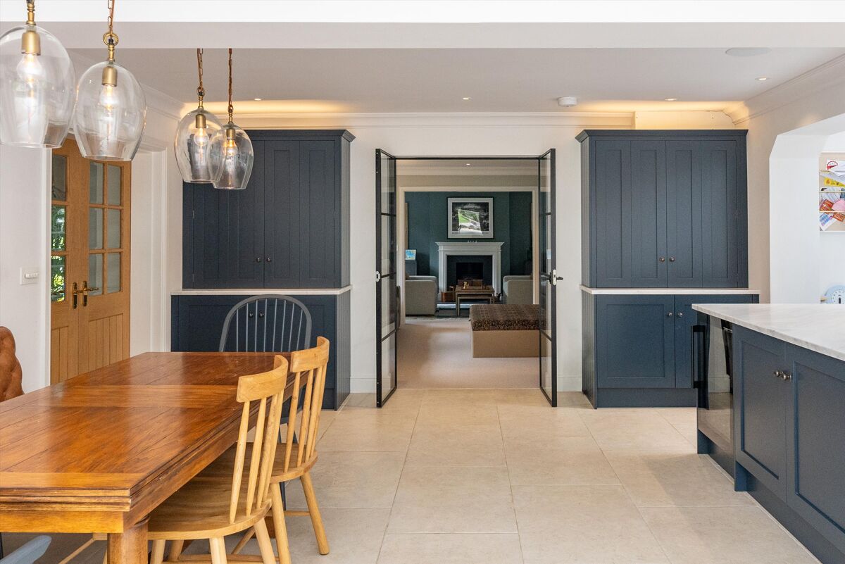 house for sale in Leigh Court Close, Cobham, Surrey, KT11