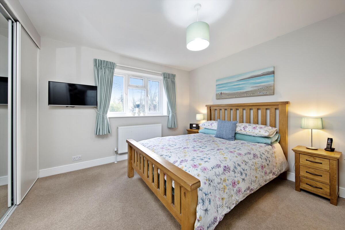 house for sale in Kennel Lane, Fetcham, Leatherhead, Surrey, KT22