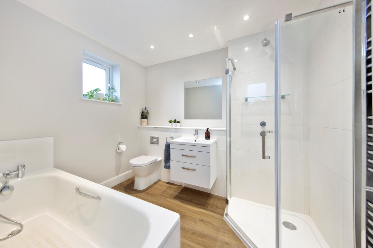 house for sale in Kennel Lane, Fetcham, Leatherhead, Surrey, KT22